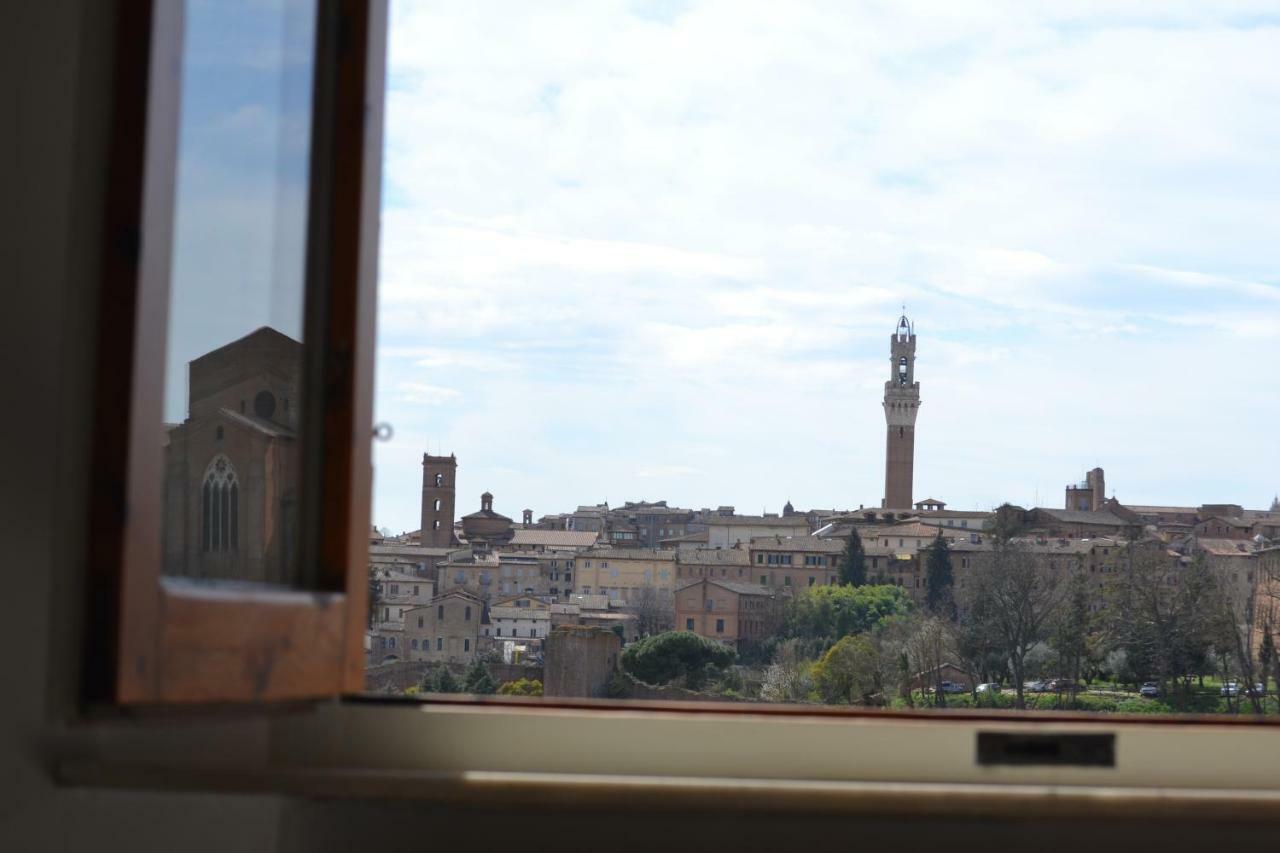 Affaccio Su Siena,Vicino Al Centro, Con Garage公寓 外观 照片